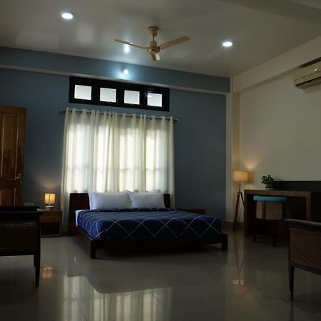 Joy'S Bnb Imphal Esterno foto
