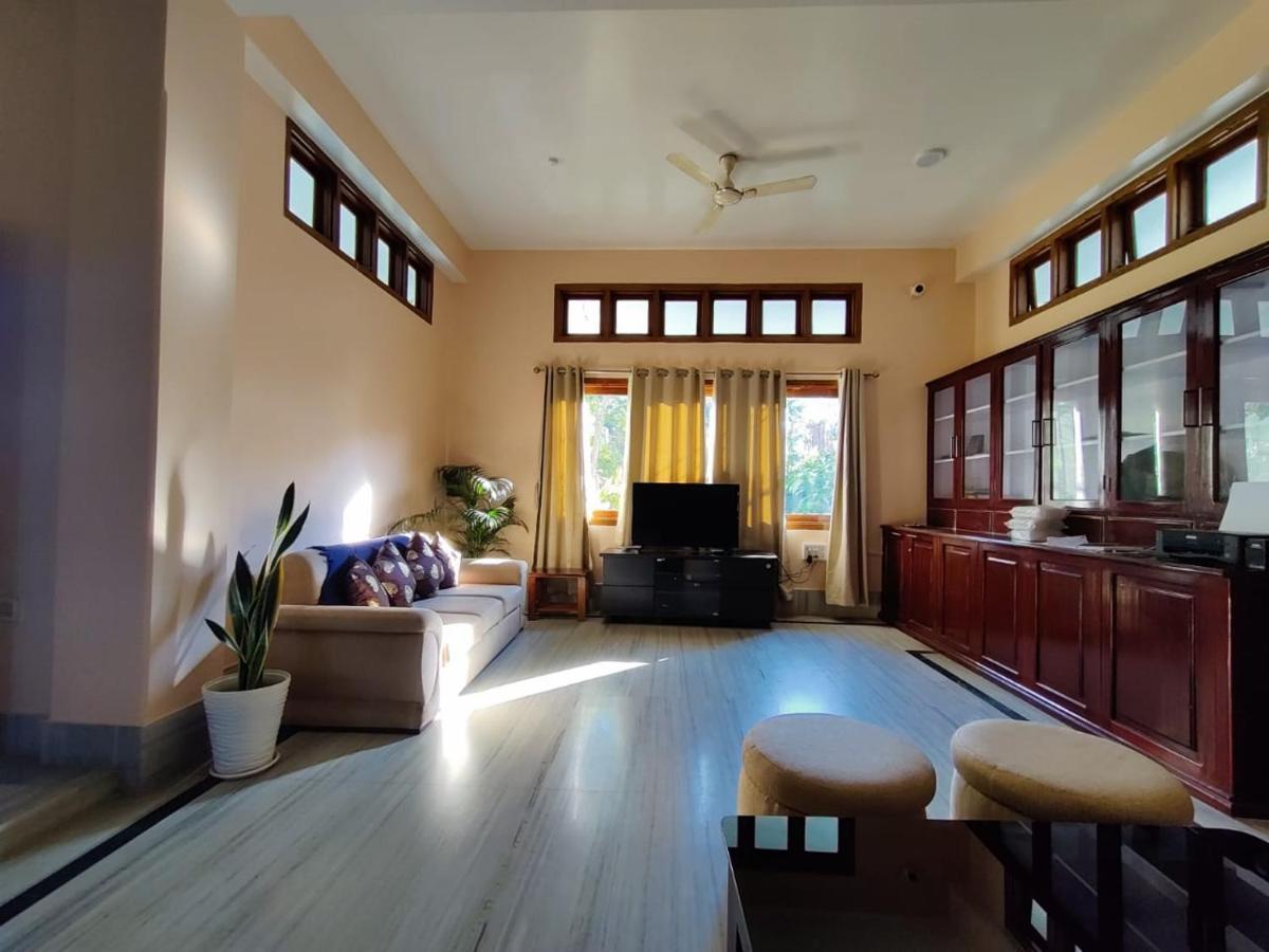 Joy'S Bnb Imphal Esterno foto