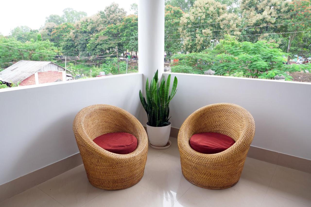 Joy'S Bnb Imphal Esterno foto